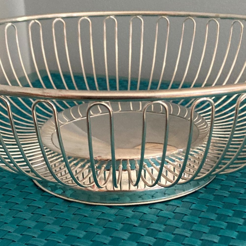 Silver Plate Bread Basket NOS Vintage 10" - Picture 8 of 11